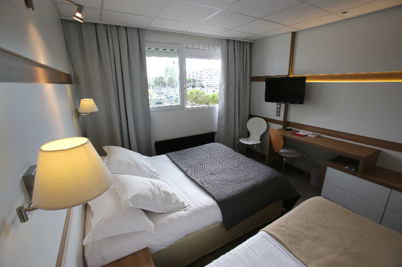 Inter-Hotel Neptune   | Carnon | Herault | France 19