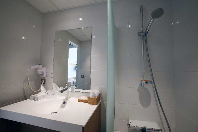 Inter-Hotel Neptune   | Carnon | Herault | France 20