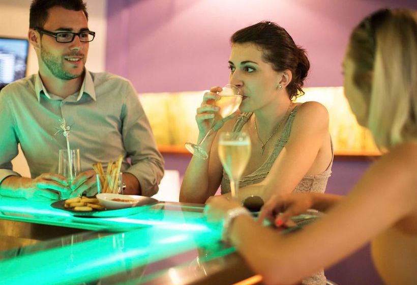 Novotel Limoges Le Lac  | Limoges | Haute-Vienne | France 16