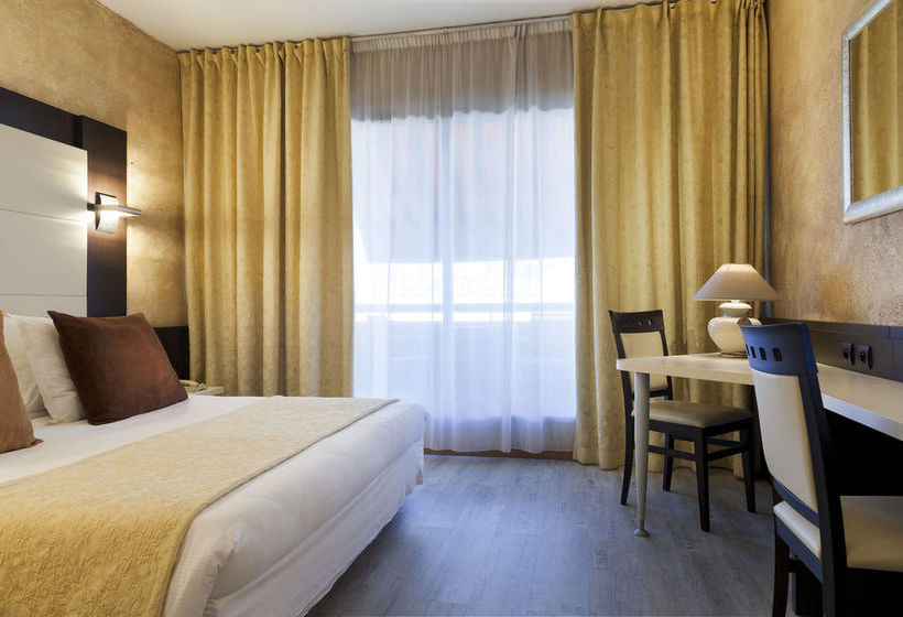 Comfort Hotel Galaxie   | Saint Laurent du Var | Alpes-Maritimes | France 18