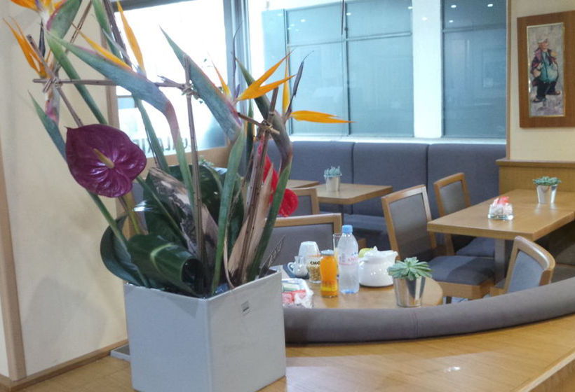 Comfort Hotel Galaxie   | Saint Laurent du Var | Alpes-Maritimes | France 7