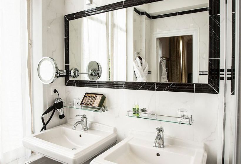 Hôtel Pavillon Henri IV  | Saint Germain en Laye | Yvelines | France 18