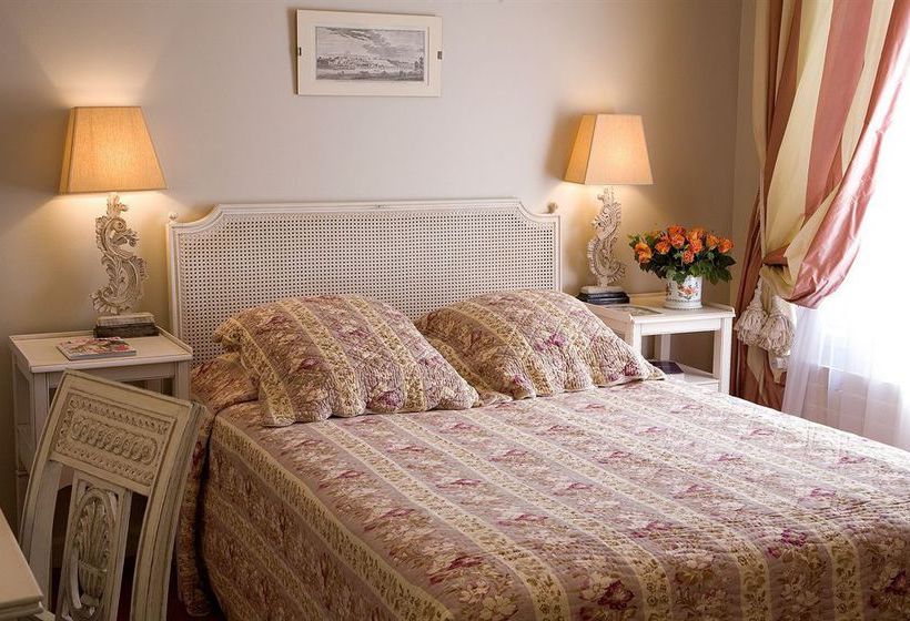 Hôtel Pavillon Henri IV  | Saint Germain en Laye | Yvelines | France 3