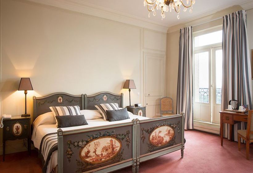 Hôtel Pavillon Henri IV  | Saint Germain en Laye | Yvelines | France 6