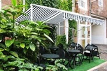 Hotel Du Plat d'Etain  | Poitiers | Vienne | França 1