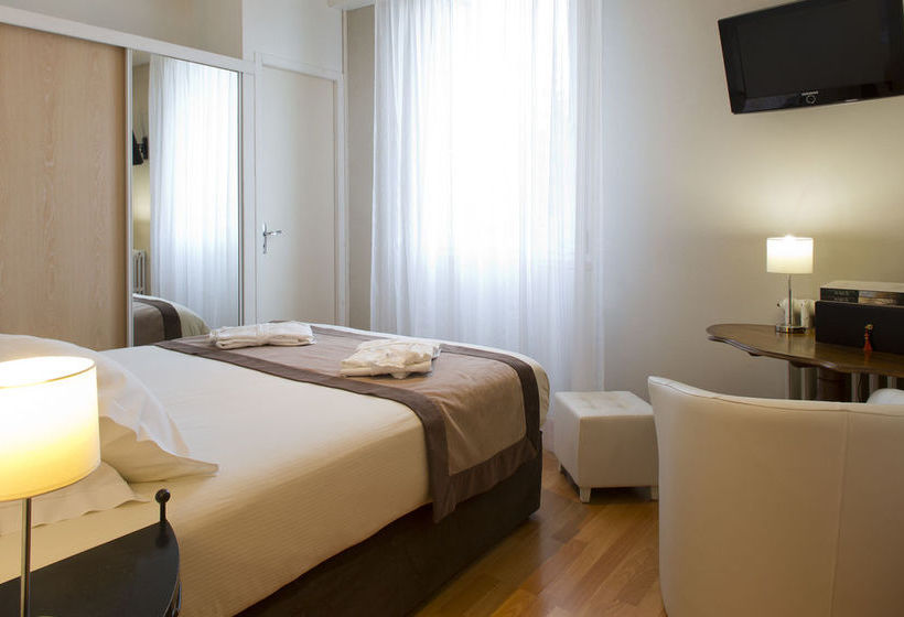 Hôtel Du Pont Roupt  | Mende | Lozere | France 4