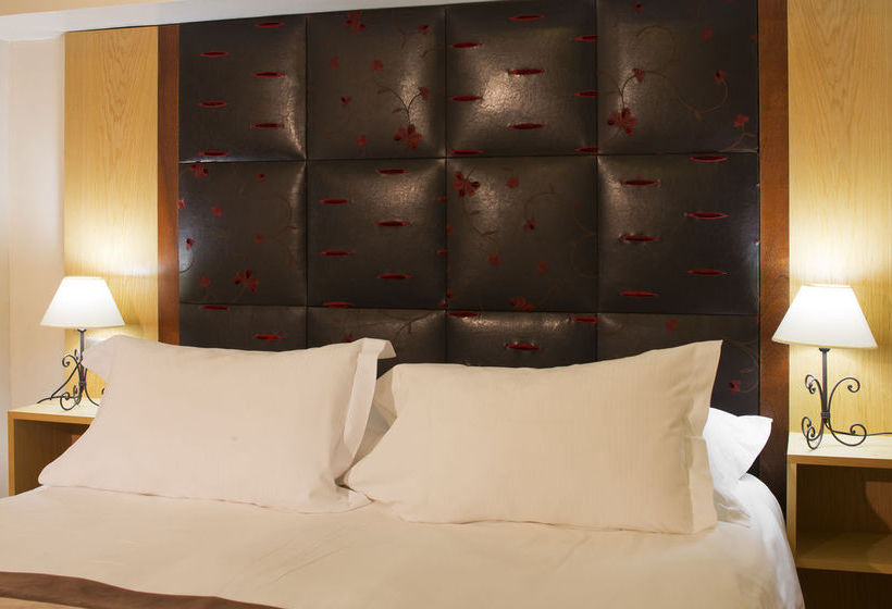 Hôtel Du Pont Roupt  | Mende | Lozere | France 9