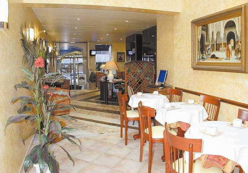 Hôtel Poussin  | Paris | Paris | France 15