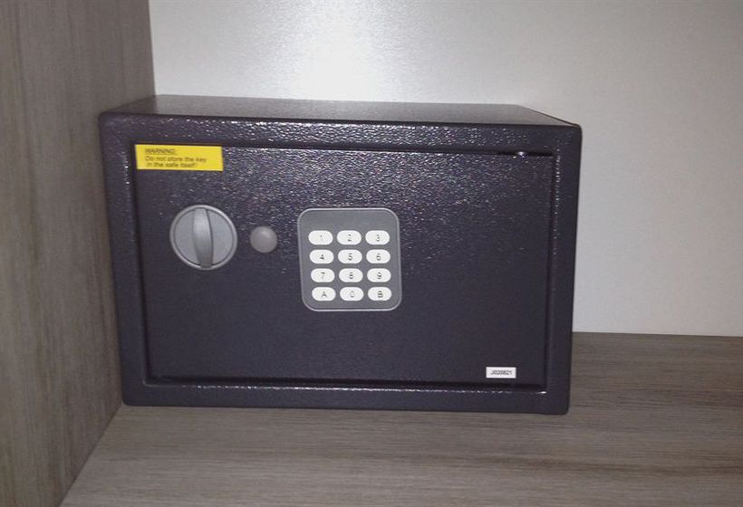 Hôtel 29 Lepic  | Paris | Paris | France 10