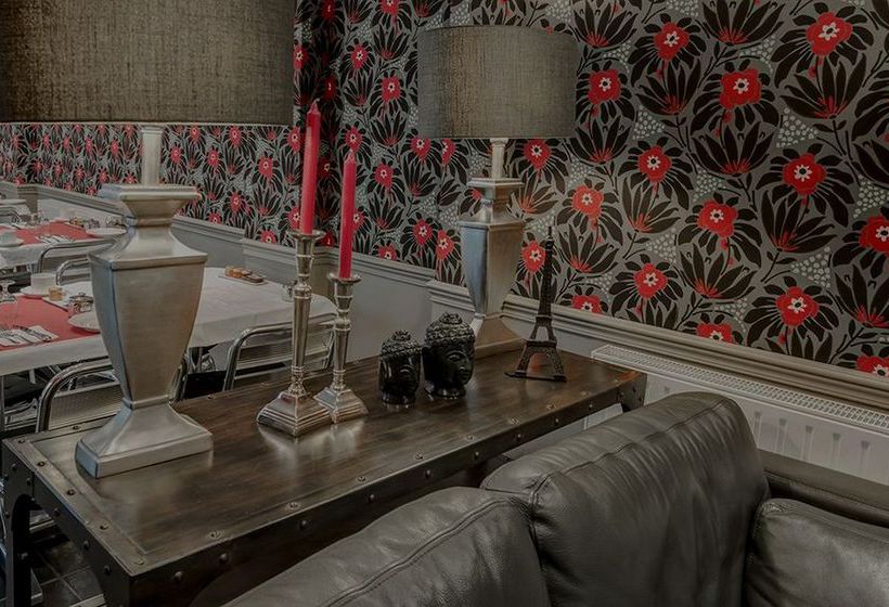 Hôtel 29 Lepic  | Paris | Paris | France 11