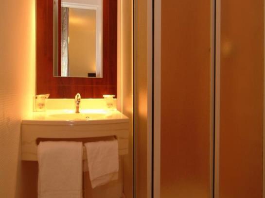 Brit Hotel Des Provinces  | Olivet | Loiret | France 9