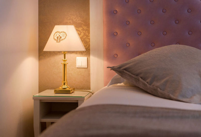 Hôtel Princesse Caroline  | Paris | Paris | France 16