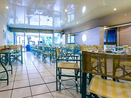 Hôtel Regina  | La Bourboule | Puy-de-Dome | France 9