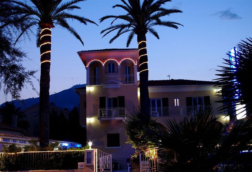 Hôtel Reine d'Azur  | Roquebrune-cap-Martin | Alpes-Maritimes | France 1