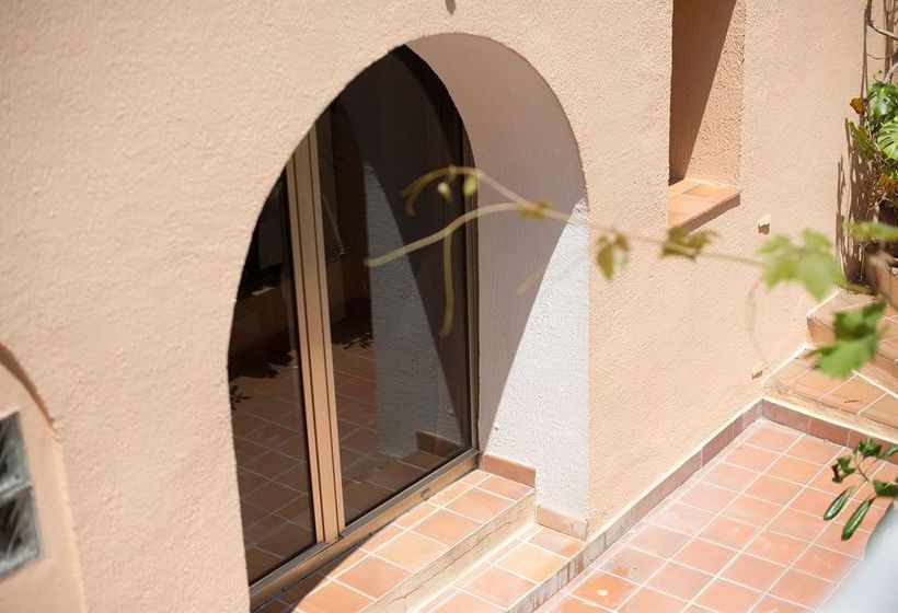 Hôtel Reine d'Azur  | Roquebrune-cap-Martin | Alpes-Maritimes | France 18