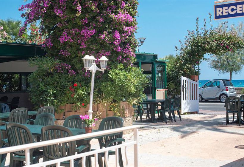 Hôtel Reine d'Azur  | Roquebrune-cap-Martin | Alpes-Maritimes | France 6