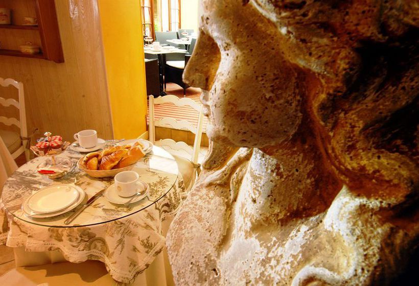 Hotel La Residence du Berry  | Versailles | Yvelines | Francia 20