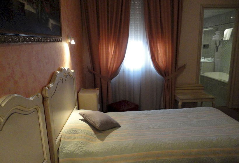 Hôtel Chiffre  | Albi | Tarn | France 6