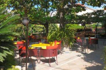 Hôtel Sainte-Valérie  | Juan-les-Pins | Alpes-Maritimes | France 20