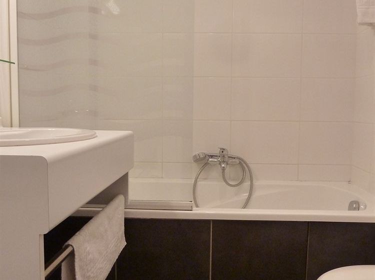 Hôtel Du Sud  | Marseille | Bouches du Rhone | France 11