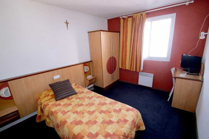 Hôtel Tara  | Lourdes | Hautes-Pyrenees | France 9