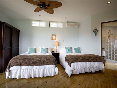 Out Of Bounds Hotel  | Escazu | San José | Costa Rica 4