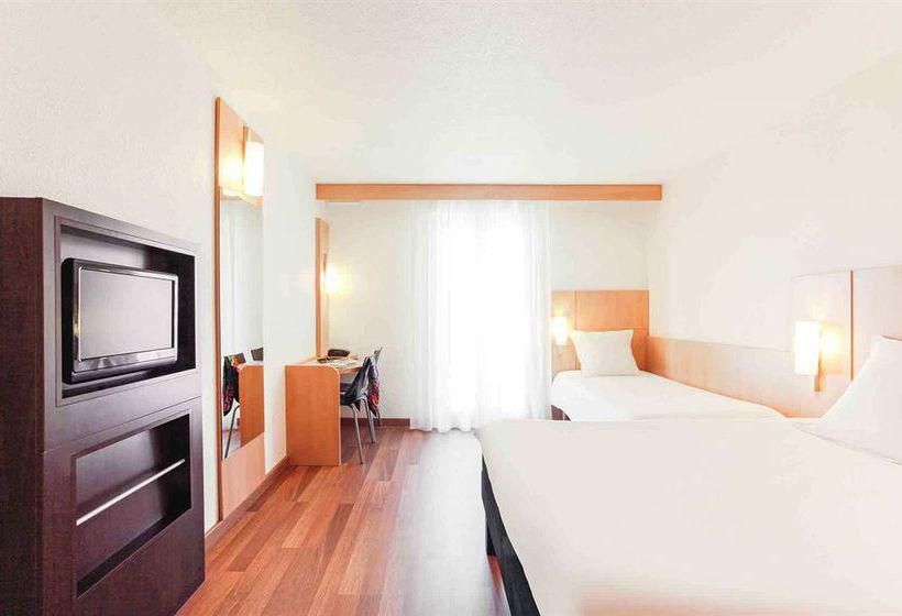 Hôtel Ibis Hyeres Centre  | Hyeres | Var | France 16