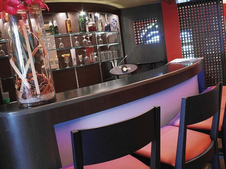 Hôtel La Flambee  | Dijon | Cote d'Or | France 4