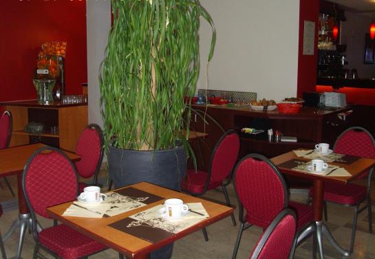 Hôtel Du Parc de la Colombiere  | Dijon | Cote d'Or | France 11