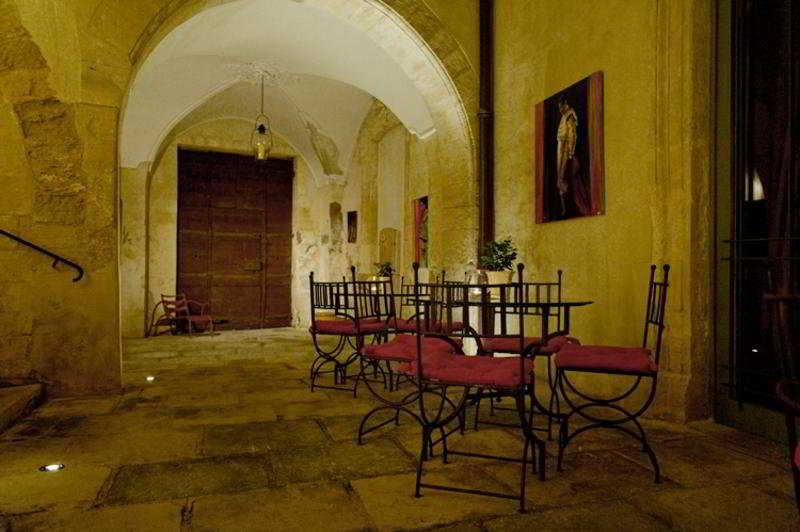 Hôtel Marquis De La Baume  | Nîmes | Gard | France 6