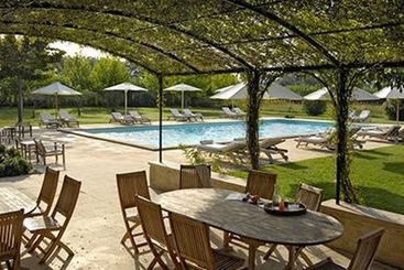 Hôtel Le Mas de Peint  | Arles | Bouches du Rhone | France 3