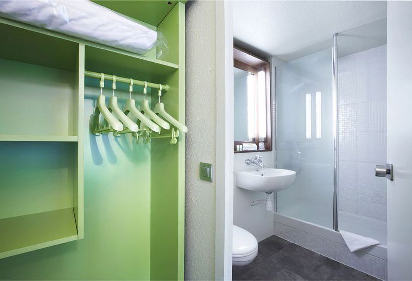 Hotel Campanile La Verriere Yvelines