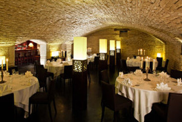 Hôtel Hostellerie Le Cedre  | Beaune | Cote d'Or | France 18