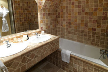 Hôtel Hostellerie Le Cedre  | Beaune | Cote d'Or | France 3