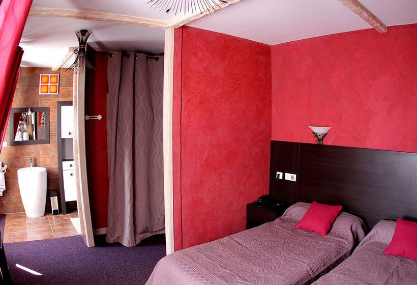 Hôtel De La Basilique  | Paray le Monial | Saone-et-Loire | France 2