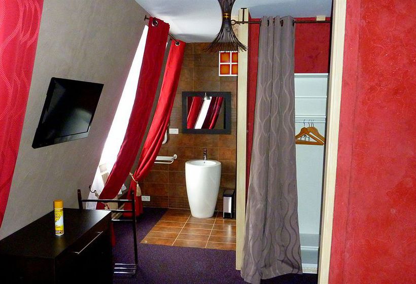 Hôtel De La Basilique  | Paray le Monial | Saone-et-Loire | France 4