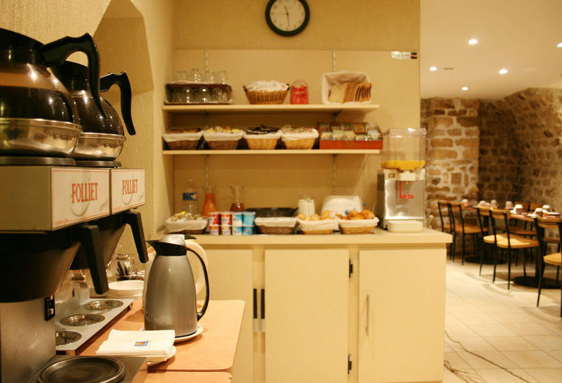 Comfort Hotel Saint Pierre   | Paris | Paris | France 3