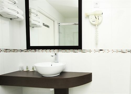 Comfort Hotel Mouffetard Quartier Latin Paris 5  | Paris | Paris | France 20