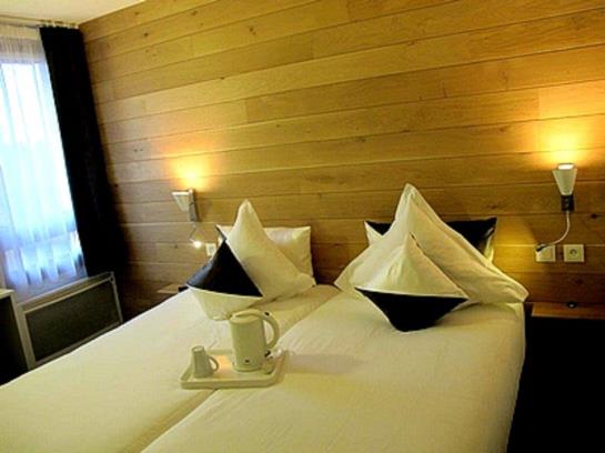 Hôtel Logis Les Loges  | Rennes | Ille-et-Vilaine | France 12