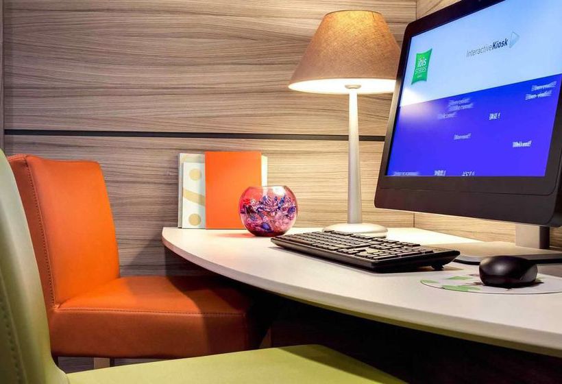 Hôtel Ibis Styles Clermont Ferrand Aéroport  | Clermont Ferrand | Puy-de-Dome | France 12