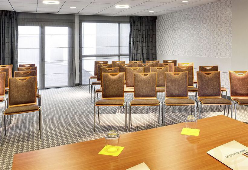 Hôtel Ibis Styles Clermont Ferrand Aéroport  | Clermont Ferrand | Puy-de-Dome | France 6