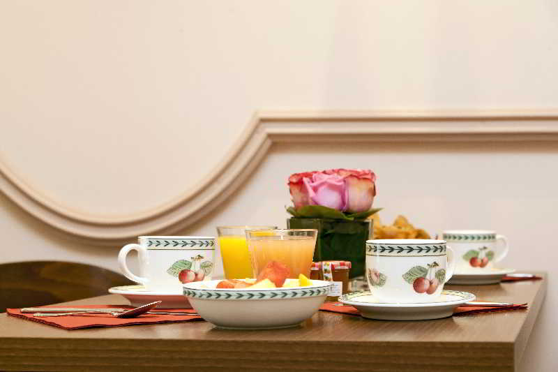 Hôtel Qualys Rueil La Défense  | Rueil Malmaison | Hauts-de-Seine | France 19