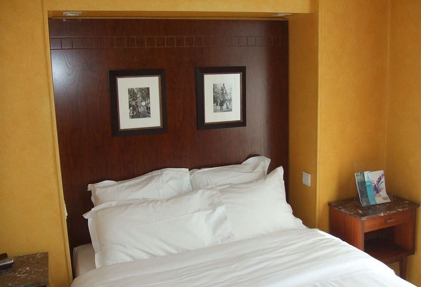 Hôtel Ibis Paris Gare du Nord Tgv  | Paris | Paris | France 13