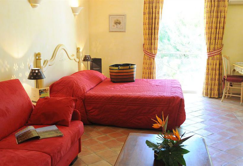 L'Aréna Hôtel & Restaurant  | Frejus | Var | France 16