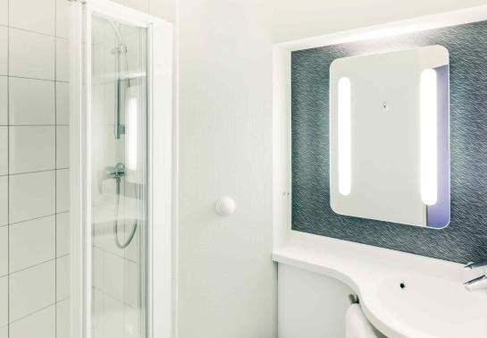 Hôtel Ibis Cherbourg La Glacerie  | Cherbourg | Manche | France 19