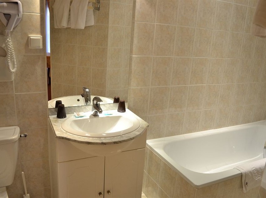 Inter-Hotel d'Angleterre  | Salon de Provence | Bouches du Rhone | Francia 17