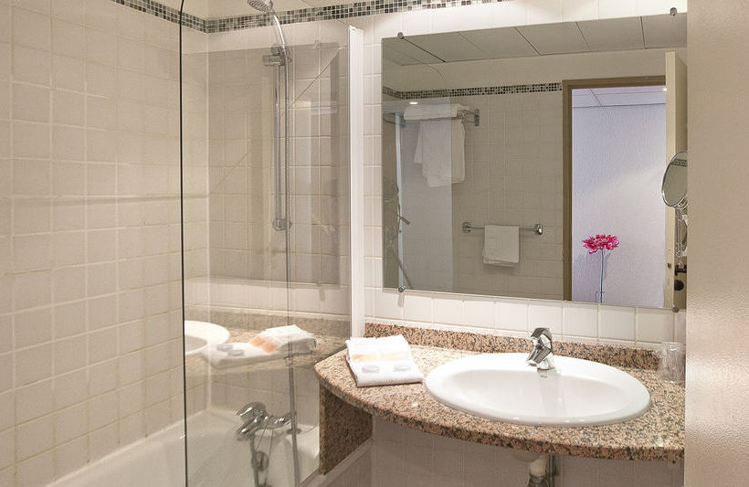 Inter-Hotel Port Marine  | Sete | Herault | France 17