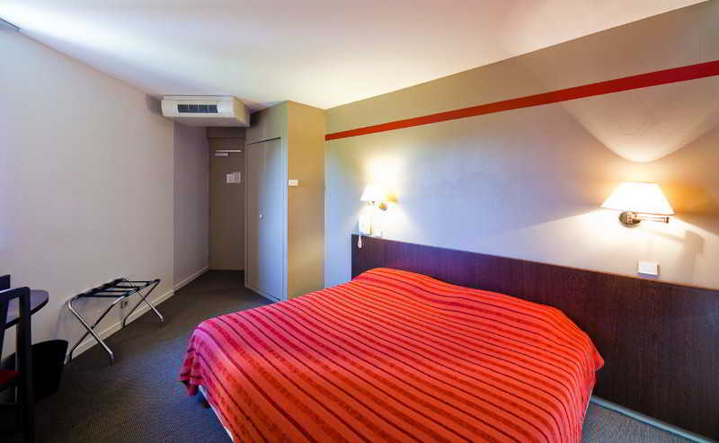 Inter-Hotel République  | Clermont Ferrand | Puy-de-Dome | France 4