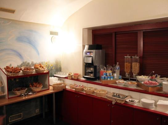 Newhotel Saint Lazare  | Paris | Paris | France 11