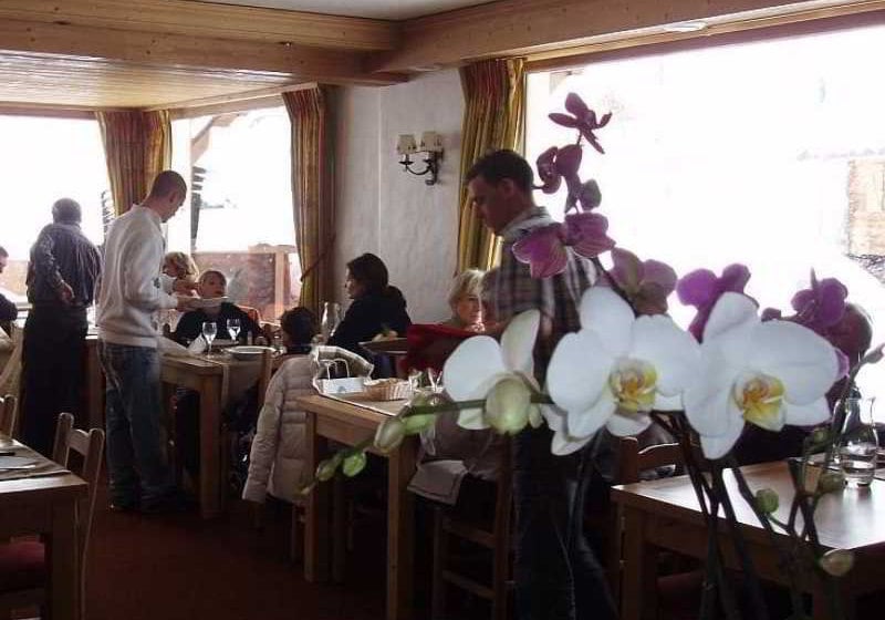 Hôtel Les Flocons  | Courchevel | Savoie | France 4